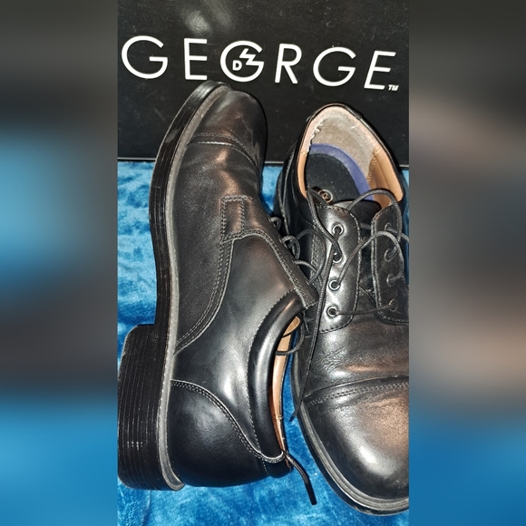 Men's Dress Shoes - Picture 2 of 10